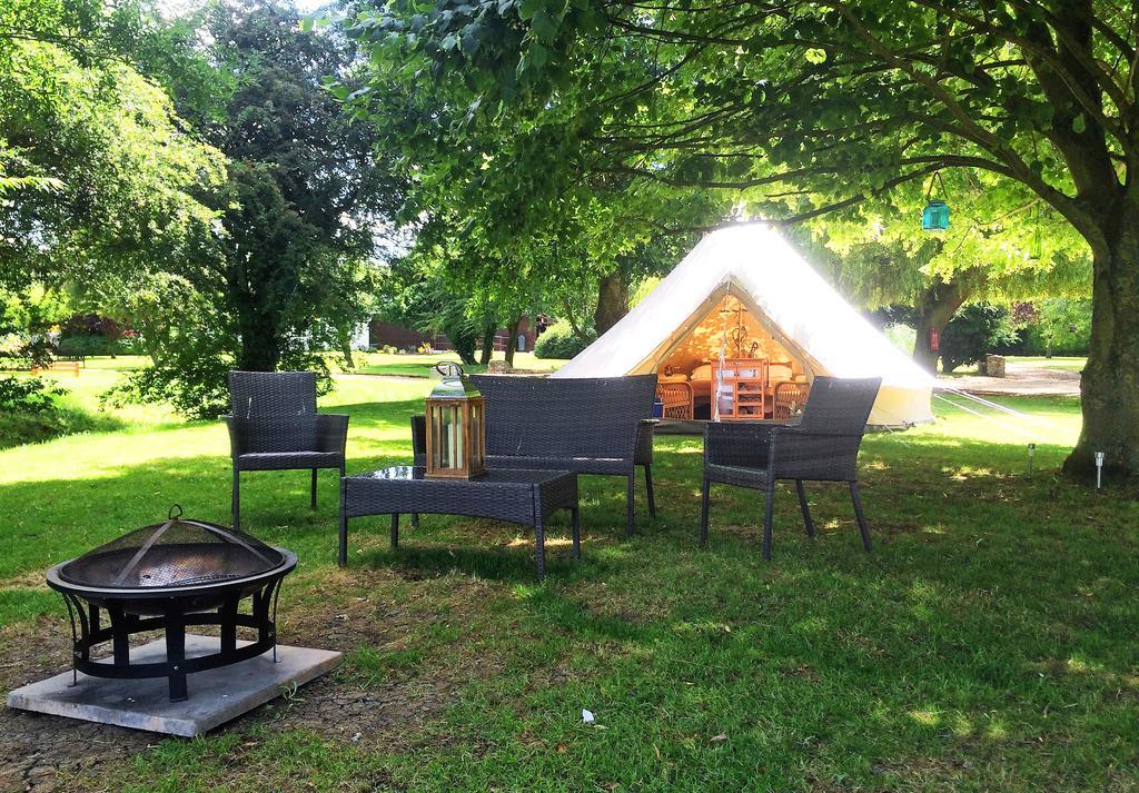 Oxford Riverside Glamping Exterior photo