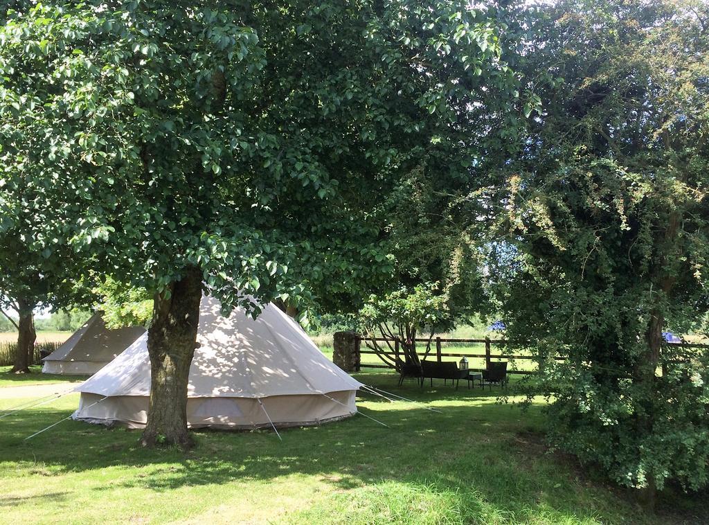 Oxford Riverside Glamping Exterior photo